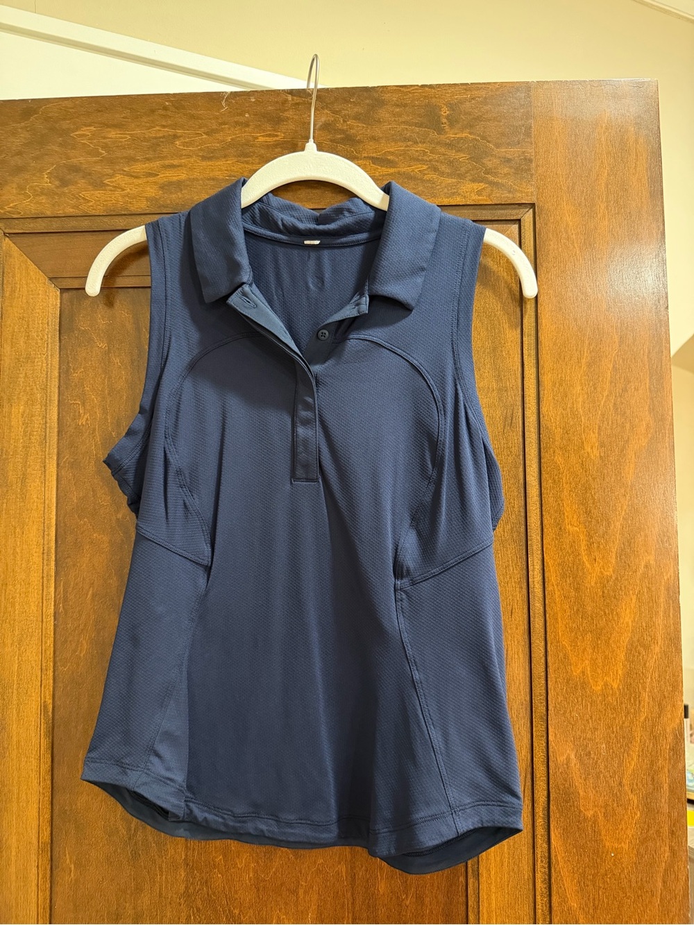 lululemon Quick-Dry Sleeveless Polo Shirt Navy Size 6